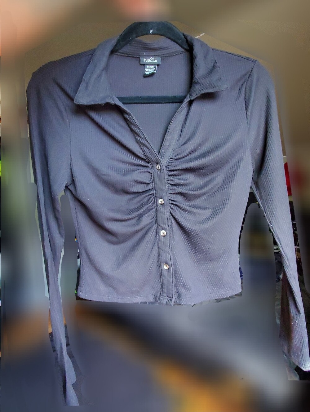 Rue21 Black Ruched Button-Front Long Sleeve Collared Top